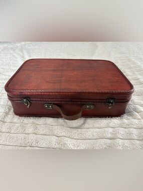 Wooden Suitcase Decor